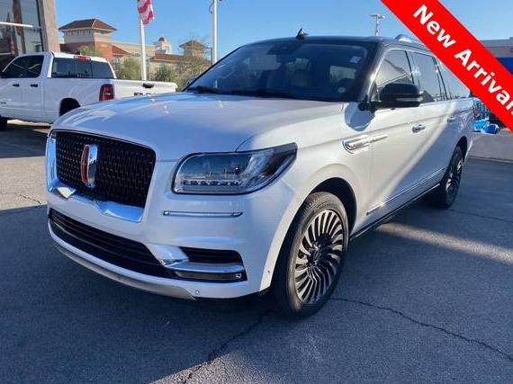 LINCOLN NAVIGATOR L 2018 5LMJJ3TT8JEL18812 image LINCOLN NAVIGATOR L 2018 5LMJJ3TT8JEL18812 image